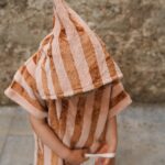 DIY Stoffe Outfit - Poncho Baddie - Bambus Frottee Blush Zimt