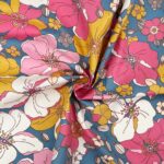 Beschichtete Baumwolle – Retro Blumen – Mittleres Jeansblau