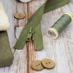DIY Stoffmix - Reißverschluss - Garn - Knopf