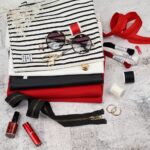 DIY Stoffmix - Garn - Sticktwist - Reißverschluss - Label - Schere