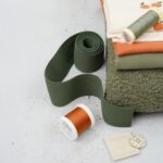 DIY Stoffmix - Garn - Label - Knopf - Gummiband