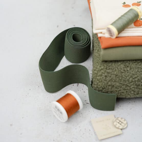 DIY Stoffmix - Garn - Label - Knopf - Gummiband