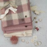 DIY Stoffmix - Kordel - Garn - Label - Knopf - Fellbommel - Reißverschluss