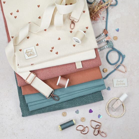 DIY Stoffmix - Label - Gurtband - Garn - Kordel - Gurtbandzubehör - Knopf - Sticktwist