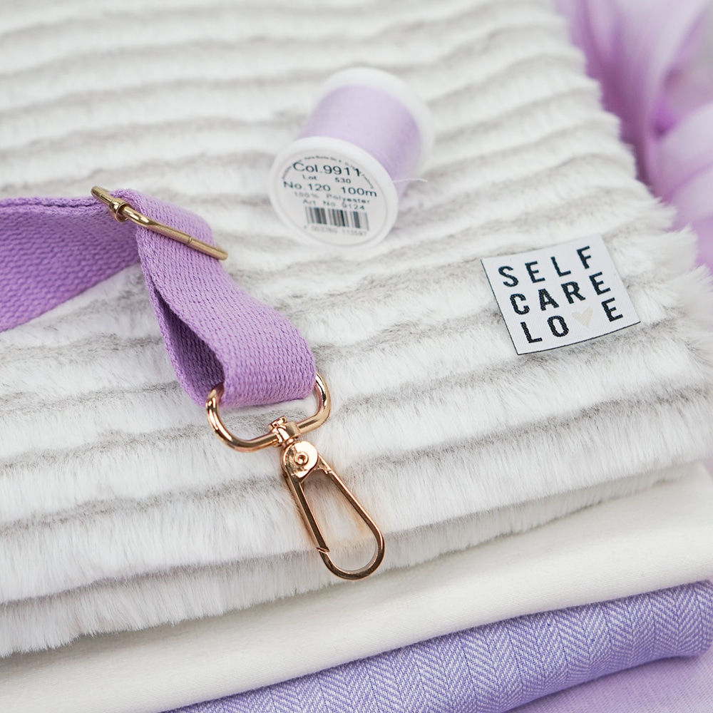 DIY Stoffmix - Gurtband - Karabiner - Label - Garn DIY Stoffmix - Gurtband - Karabiner - Label - Garn