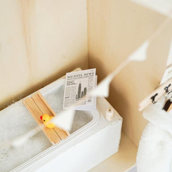 DIY Wichtelwelt - Postkarte - Badeente - Füllwatte - Bastelhölzer