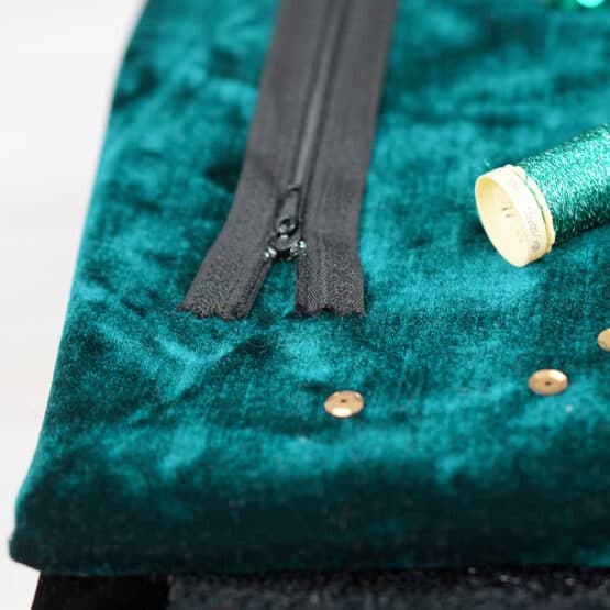 DIY Stoffmix - Reißverschluss - Pailletten - Garn