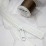 DIY Stoffmix - Reißverschluss - Schieber - Garn - Reißverschluss