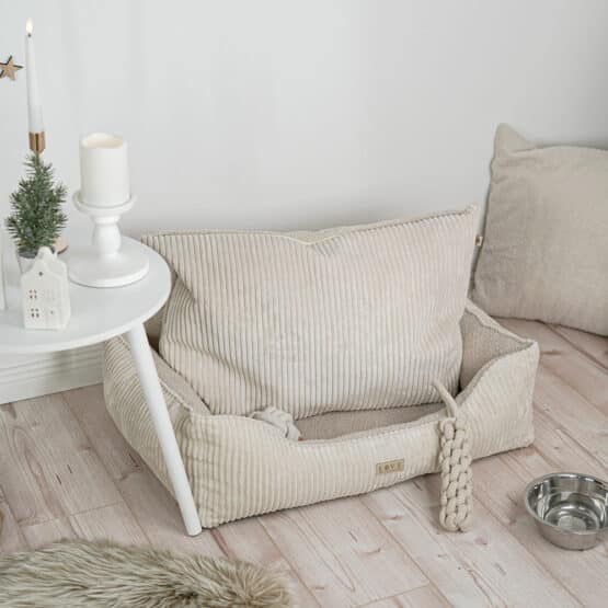 DIY Stoffe Inspiration - Hundekörbchen - Tierbett - Tierkörbchen Animal - Katzenkörbchen - Velvet Natur - Boucle Sandbeige - Label - Kissen