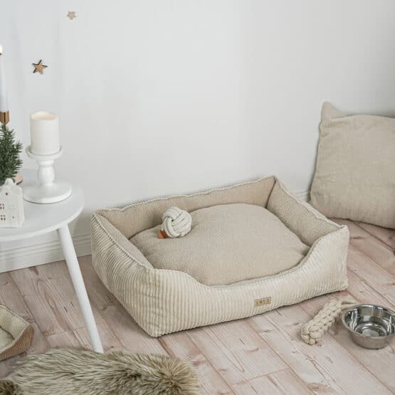 DIY Stoffe Inspiration - Hundekörbchen - Tierbett - Tierkörbchen Animal - Katzenkörbchen - Velvet Natur - Boucle Sandbeige - Label - Kissen