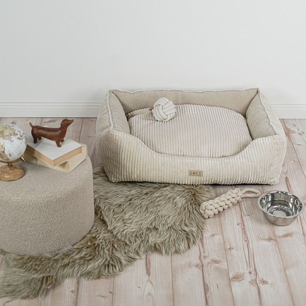 DIY Stoffe Inspiration - Hundekörbchen - Tierbett - Tierkörbchen Animal - Katzenkörbchen - Velvet Natur - Boucle Sandbeige - Label - Kissen