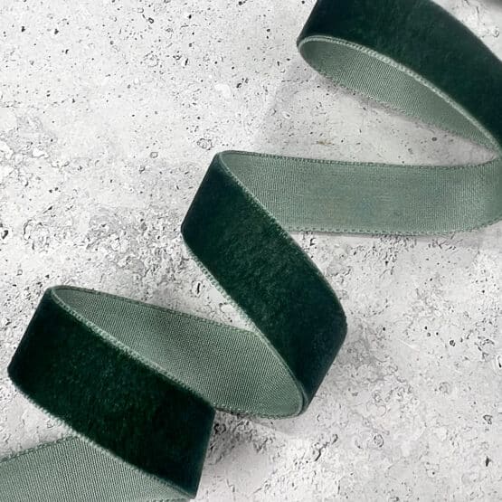 Samtband – 15 mm – Dunkelgrün
