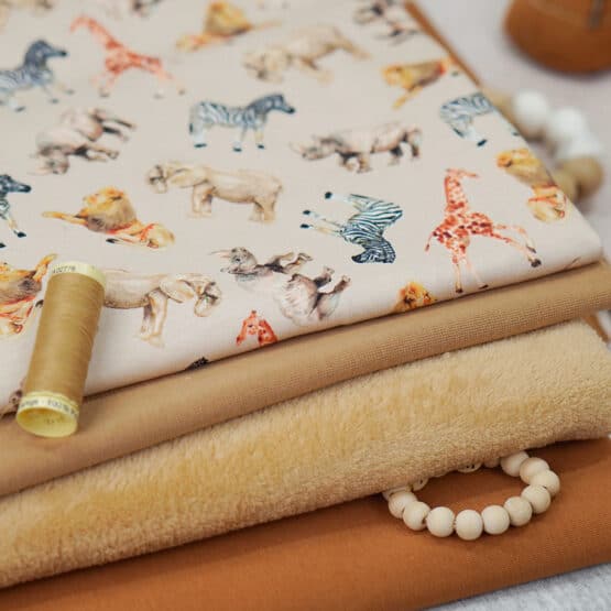 DIY Stoffmix - Garn - Holzperlen