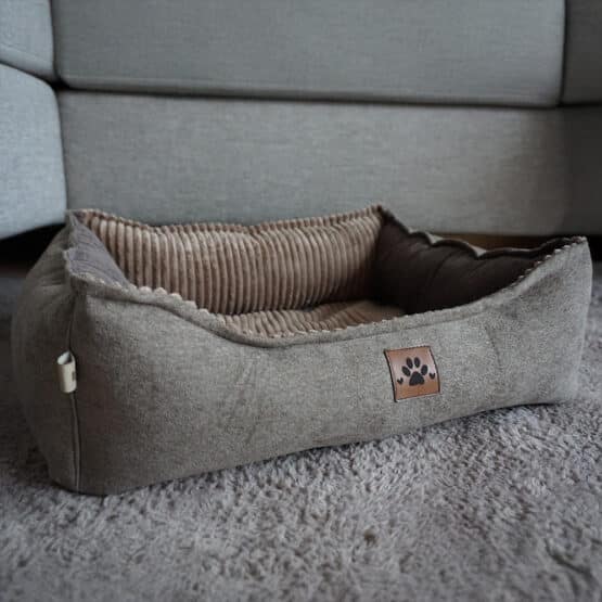DIY Stoffe Inspiration - Hundekörbchen - Tierbett - Tierkörbchen - Animal - Katzenkörbchen - Velour Deko Dunkles Smoky Beige - Velvet Toffee - Label