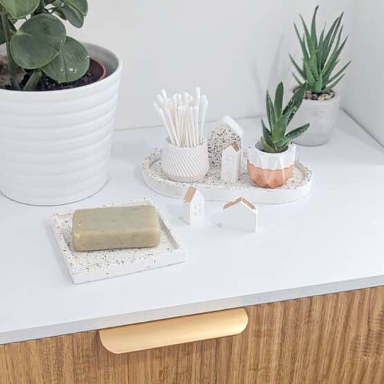 Diy Stoffe Inspiration 598u Giessen Glimmer Flakes Untersetzer Oval Quadratisch Haeuser Spiegelfolie Toepfchen