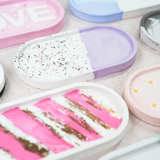 Diy Stoffe Inspiration 599k Giessen Untersetzer Oval Buchstaben Spiegelfolie Folienkleber Flakes Farbpigmente