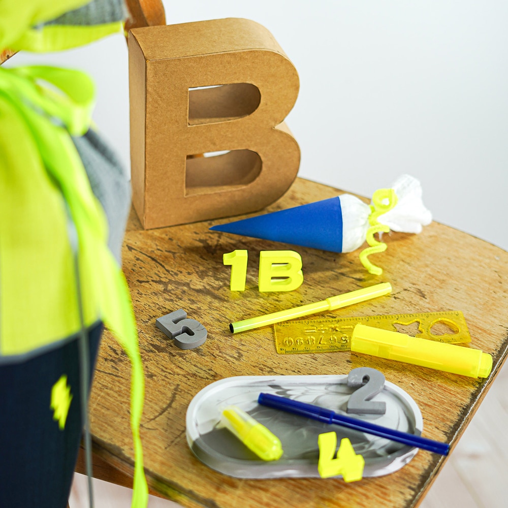 Diy Stoffe Inspiration 600j Schultuete Blitze Silikonform Buchstaben Oval Untersetzer Bastelvorlage
