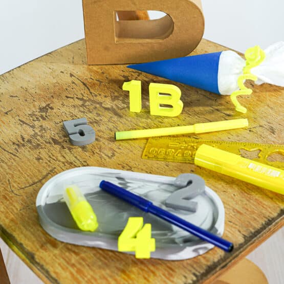 DIY Stoffe Inspiration - Schultüte Blitze - Silikonform - Buchstaben - Oval - Untersetzer - Bastelvorlage