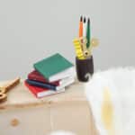 Diy Stoffe Inspiration 602c Bastelidee Schulanfang Wichtel Miniatur Buch Stiftehalter