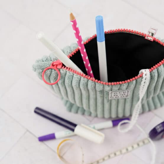 Diy Stoffe Inspiration 602p Naeh Etui Velvet Breitcord Altmint