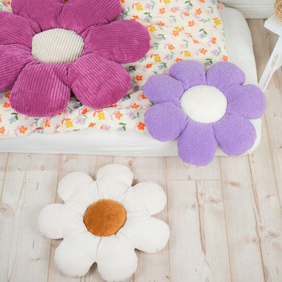 Diy Stoffe Inspiration 604a Blumen Kissen Boucle Velvetbreitcord Fuchsia Natur Frotteejersey