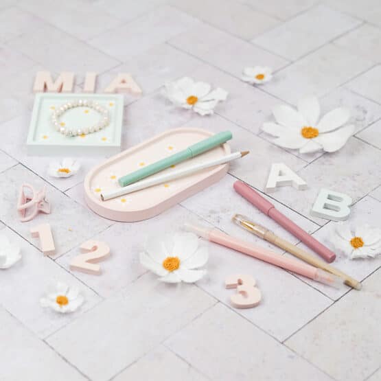 Diy Stoffe Inspiration 604b Giessen Paket Daisies Untersetzer Quadrat Oval Buchstaben Pigment Pinie Fuchsia Gelb