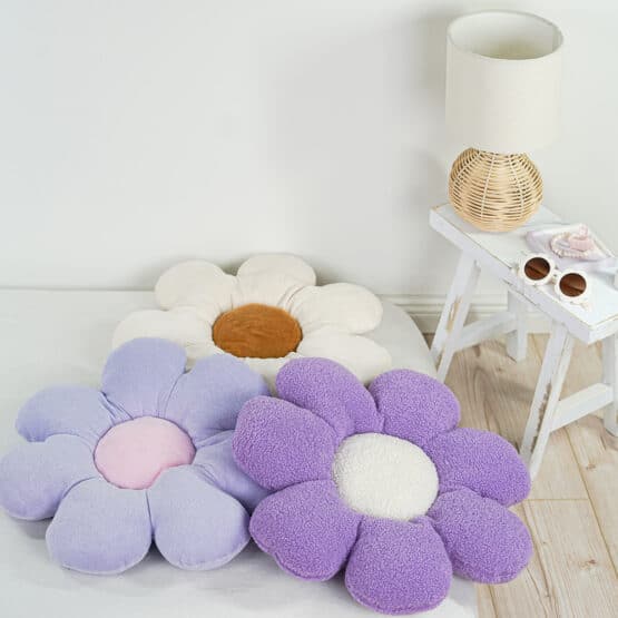Diy Stoffe Inspiration 604i Blumen Kissen Boucle Lavendel Cremeweiss Frotteejersey Breitcord Wollweiss