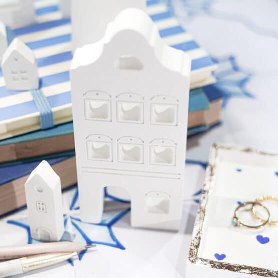 Diy Stoffe Inspiration 604o Giessen Paket Untersetzer Quadrat Haeuser Mini Pigment Ultrablau Weiss Spiegelfolie