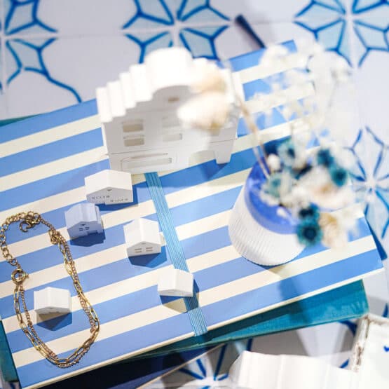 Diy Stoffe Inspiration 604u Giessen Paket Haeuser Mini Vase Pigment Ultrablau Weiss Spiegelfolie