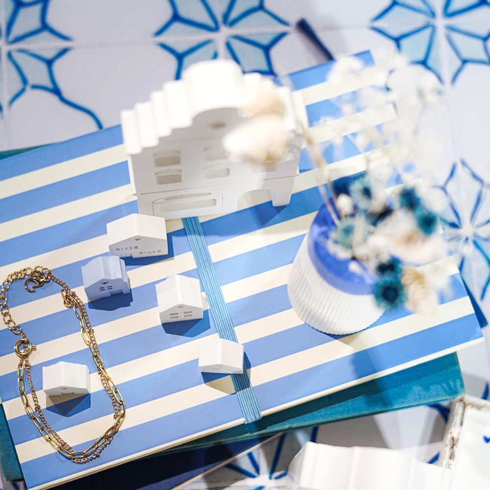 Diy Stoffe Inspiration 604u Giessen Paket Haeuser Mini Vase Pigment Ultrablau Weiss Spiegelfolie