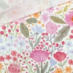 Musselin Cheerful Flowers Warmweiss 2