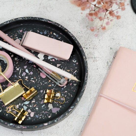 Diy Stoffe Inspiration 608o Giessen Untersetzer Rund Raysin Schwarz Farbpigment