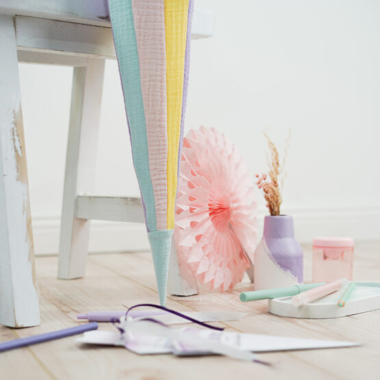 Diy Stoffe Inspiration 609v Schultuete Rainbow Stripes Bastelvorlage Giessen Silikon Vase