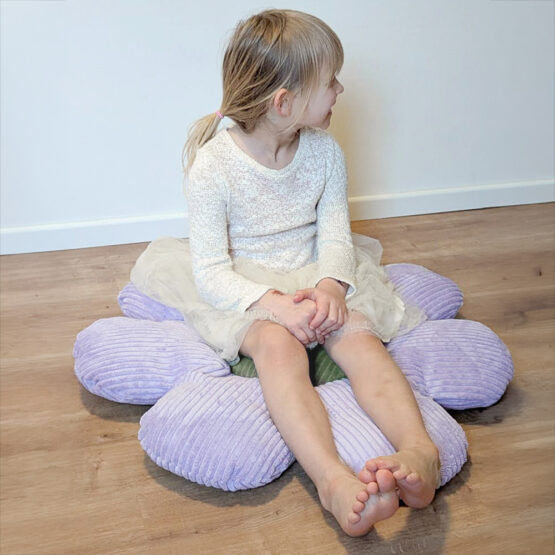 DIY Stoffe Inspiration - Blumen Kissen - Velvet Pastell Lavendel