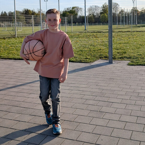 Diy Stoffe Outfit 585x Shirt Loose Fit Kids Streifen Soft Blush