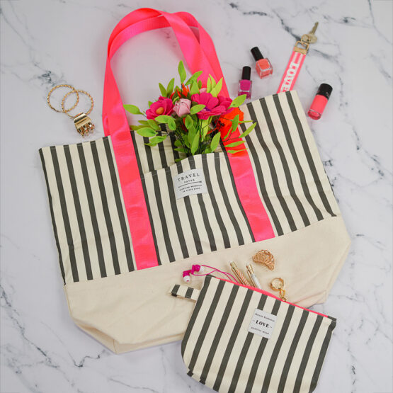 Diy Stoffe Inspiration 612y Strand Kosmetik Tasche Paket Label Neon Streifen Pink Filz Schluessel Blume Draht Plott Love Webband