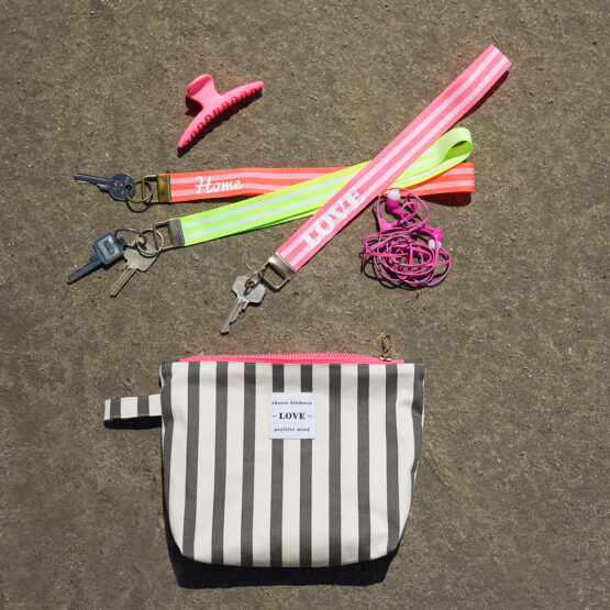 Diy Stoffe Inspiration 613v Strand Kosmetik Tasche Paket Label Neon Streifen Pink Webband Schluessel Clip Klemmverschluss